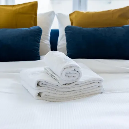 Pelikan Riverside With Apartamento *